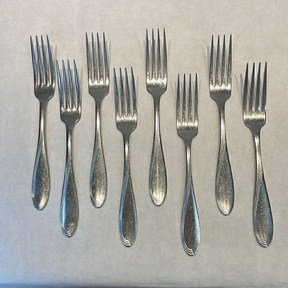 Oneida Stainless Dinner Forks Scroll Pattern Lot Set 8